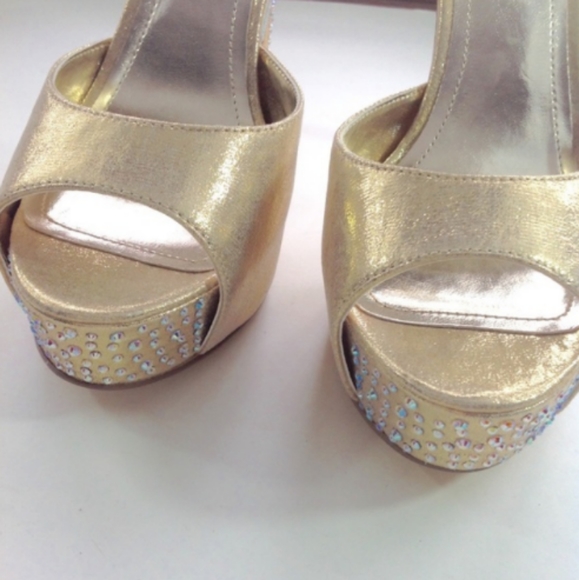 35$ - Picture 3 of 5